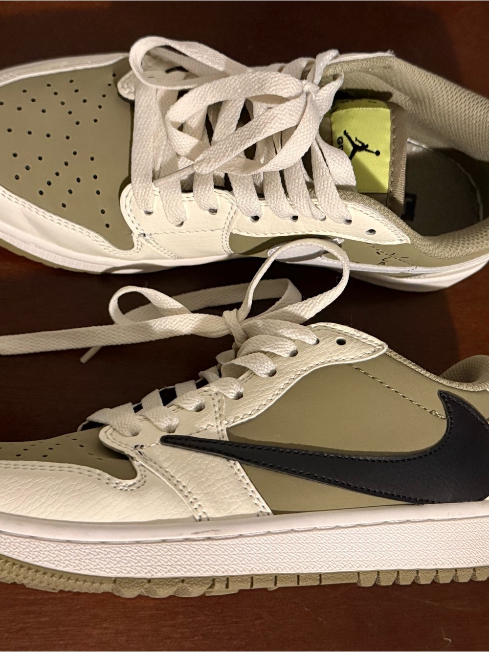 Air Jordan 1 Retro Low Golf x Travis Scott Neutral Olive
